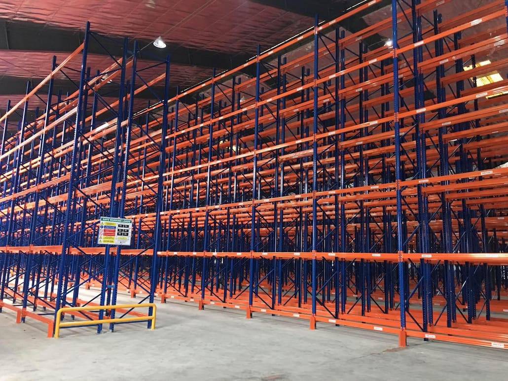 The advantages and limitations of heavy duty pallet racking